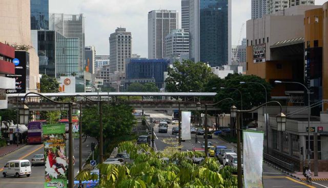 Singapur, Chinatown - Fussgängerbrücke über die Strassen New Bridge Road und EU Tong Sen Street Singapur, Chinatown - Fussgängerbrücke über die Strassen New Bridge Road und EU Tong Sen Street