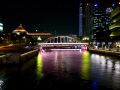 Singapur, die Waterfront & Quays bei Nacht - die Elgin Bridge über den Singapore River