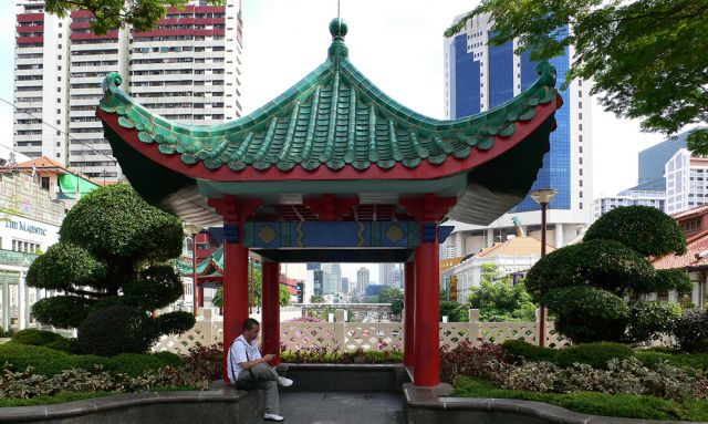 Singapur, Chinatown - Tempel auf der Pagoda-Street oberhalb der Strassen New Bridge Road und EU Tong Sen Street