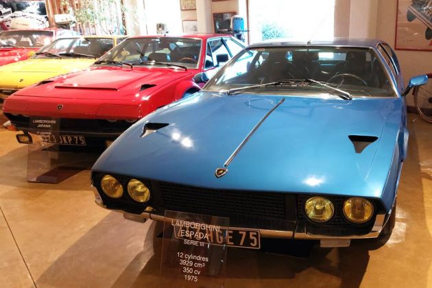 Maison de l'Automobile, das Automuseum von Lohéac in der Bretagne - Lamborghini Espada Serie III, Baujahr 1975 Maison de l'Automobile, das Automuseum von Lohéac in der Bretagne - Lamborghini Espada Serie III, Baujahr 1975