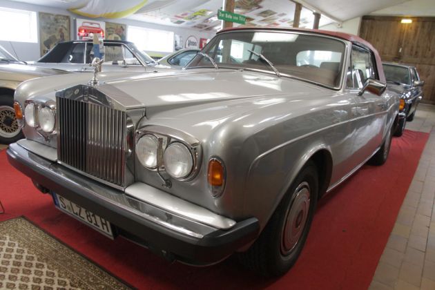 Rolls Royce Corniche Cabriolet, Baujahr 1983 - V 8, 6.681 ccm, 201 PS - Automuseum Nordsee Rolls Royce Corniche Cabriolet, Baujahr 1983 - V 8, 6.681 ccm, 201 PS - Automuseum Nordsee