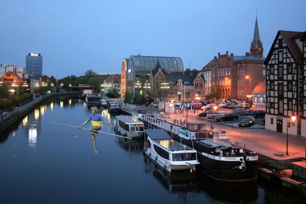 Bydgoszcz, Bromberg zur Blauen Stunde - das Brda-Ufer der Altstadt Bydgoszcz, Bromberg zur Blauen Stunde - das Brda-Ufer der Altstadt
