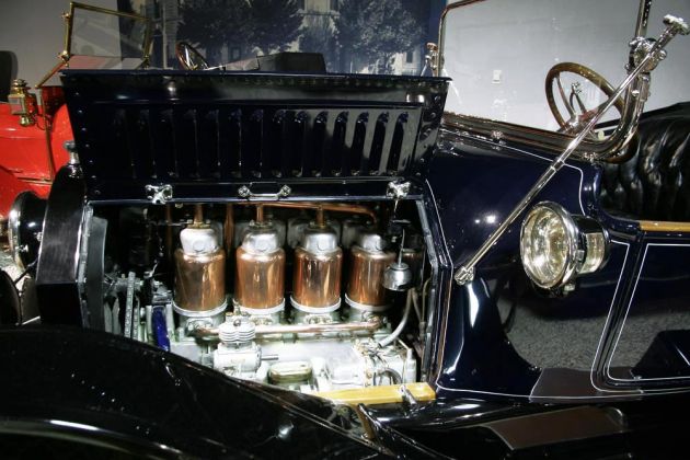 Der 5.994 ccm Vierzylinder-Motor des Cadillac 40/50 HP Light Roadsters von 1913 Der 5.994 ccm Vierzylinder-Motor des Cadillac 40/50 HP Light Roadsters von 1913