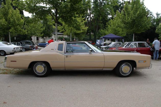 Cadillac Fleetwood Eldorado Custom Cabriolet, Modelljahr 1976 - 8.2 V 8 Motor, 190 SAE-PS Cadillac Fleetwood Eldorado Custom Cabriolet, Modelljahr 1976 - 8.2 V 8 Motor, 190 SAE-PS