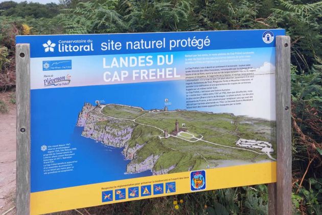 Cap Fréhel - der Wegeplan am kostenpflichtigen Parkplatz Cap Fréhel - der Wegeplan am kostenpflichtigen Parkplatz
