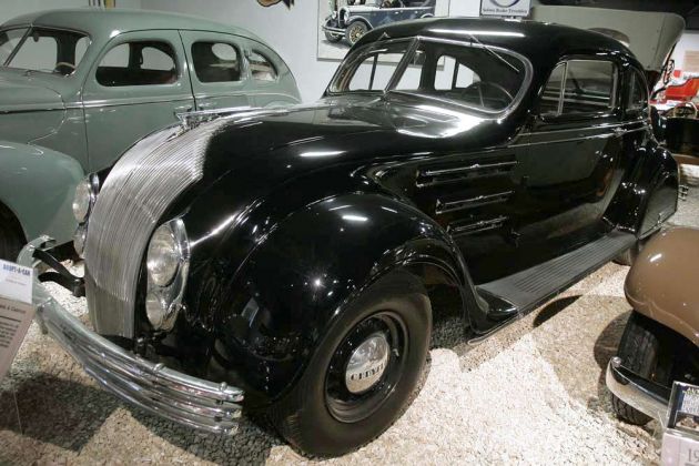 Chrysler Airflow 2-door CU Coupé, Modelljahr 1934 - 4,9 Liter L-Head Reihenachtzylinder-Motor, 122 PS - Interlocking Body-and-Frame Chrysler Airflow 2-door CU Coupé, Modelljahr 1934 - 4,9 Liter L-Head Reihenachtzylinder-Motor, 122 PS - Interlocking Body-and-Frame