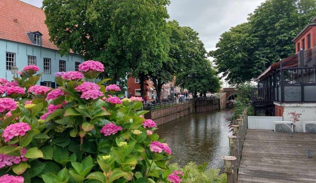 Greetsiel-Krummhörn - das Neue Greetsieler Außentief im historischen Zentrum Greetsiel-Krummhörn - das Neue Greetsieler Außentief im historischen Zentrum
