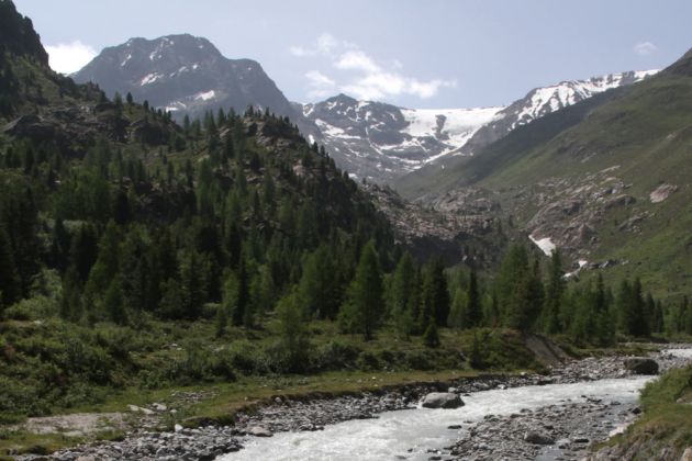 Der Rifflerbach an der Kaunertaler Gletscherstrasse Der Rifflerbach an der Kaunertaler Gletscherstrasse
