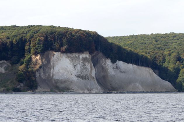 Die Kreideküste auf Rügen, von der Ostsee aus gesehen Die Kreideküste auf Rügen, von der Ostsee aus gesehen