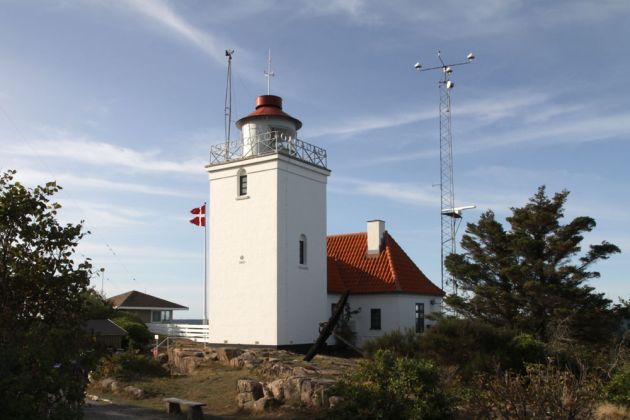 Dänemark, Ostseeinsel Bornholm - Hammerodde Fyr oder Lille Fyr des Baujahres 1895 auf dem Hammeren an der Nordspitze Bornholms Dänemark, Ostseeinsel Bornholm - Hammerodde Fyr oder Lille Fyr des Baujahres 1895 auf dem Hammeren an der Nordspitze Bornholms