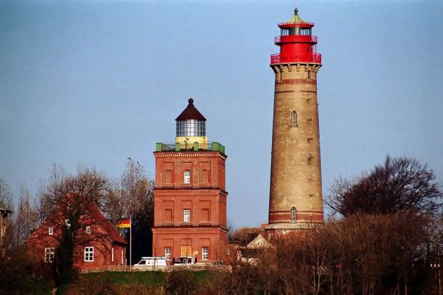 Deutschland, Mecklenburg-Vorpommern - Kap Arkona, Ostseeinsel Rügen, der 'Schinkelturm' von 1826 und der Neue Leuchtturm von 1905 Deutschland, Mecklenburg-Vorpommern - Kap Arkona, Ostseeinsel Rügen, der 'Schinkelturm' von 1826 und der Neue Leuchtturm von 1905