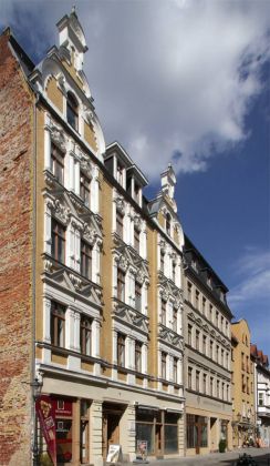 Lutherstadt Wittenberg an der Elbe - Häuserfassaden in der Coswiger Strasse Lutherstadt Wittenberg an der Elbe - Häuserfassaden in der Coswiger Strasse