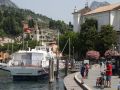 Toscolano-Maderno an der Riviera Bresciana des Gardasees - der Bootshafen vor der Altstadt von Maderno