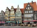 Hansestadt Bremen, der Marktplatz - die nach Kriegszerst&ouml;rungen wieder errichteten Patrizierh&auml;user an der Nordseite des Marktplatzes