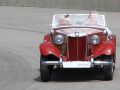 Ein MG TD Roadster der Bauzeit 1950 bis 1953 auf dem Autodrom an der Cité de l'Automobile in Mulhouse, Frankreich.
