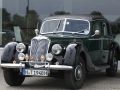 Ein Riley RMB der Bauzeit von 1946 bis 1952 mit dem 2,5-Liter &sbquo;Big Four&lsquo;-Motor - aus dieser Perspektive sieht der Riley so richtig nobel und majest&auml;tisch aus