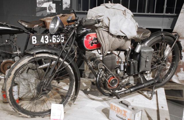 Top Mountain Motorcycle Museum - Puch 250 Tourenmodell, Baujahr 1929, 248 ccm, 6 PS - Sahara-Reise Max Reisch Top Mountain Motorcycle Museum - Puch 250 Tourenmodell, Baujahr 1929, 248 ccm, 6 PS - Sahara-Reise Max Reisch