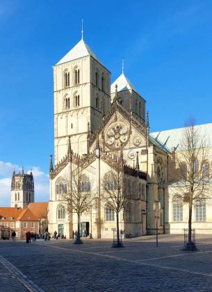 Münster in Westfalen im Zentrum des Münsterlands - der St. Paulus Dom Münster in Westfalen im Zentrum des Münsterlands - der St. Paulus Dom