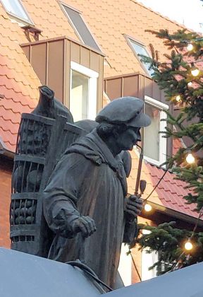 Münster in Westfalen im Zentrum des Münsterlands - das Kiepenkerl-Denkmal am Spiekerhof Münster in Westfalen im Zentrum des Münsterlands - das Kiepenkerl-Denkmal am Spiekerhof