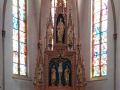 Neustadt an der Weinstrasse - der Altar im Innenraum der katholischen St. Marienkirche