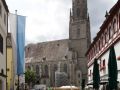 Nördlingen im Nördlinger Ries - die spätgotische St. Georgskirche mit dem 90 Meter hohen Kirchturm Daniel