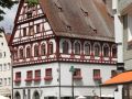 Nördlingen - das Brot- und Tanzhaus am Marktplatz beherbergt heute das Stadtbauamt von Nördlingen