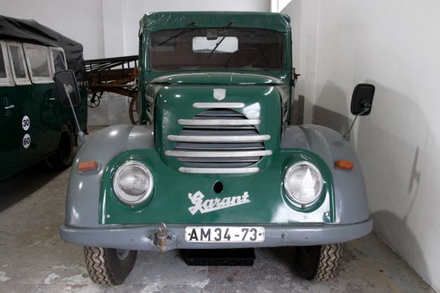 Oldtimer Museum Rügen in Prora - Robur Garant 30 k, Bauzeit 1953 bis 1961 Oldtimer Museum Rügen in Prora - Robur Garant 30 k, Bauzeit 1953 bis 1961