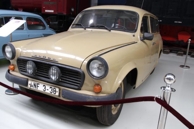 Oldtimer Museum Rügen in Prora - Skoda 1202 Oldtimer Museum Rügen in Prora - Skoda 1202