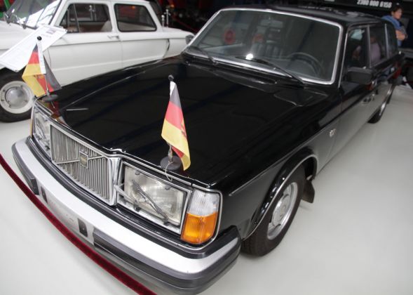 Volvo 264 TE Top Executive - eine von 30 Staatslimousinen des DDR-Regierungs-Fuhrparks, Oldtimer Museum Prora auf Rügen Volvo 264 TE Top Executive - eine von 30 Staatslimousinen des DDR-Regierungs-Fuhrparks, Oldtimer Museum Prora auf Rügen