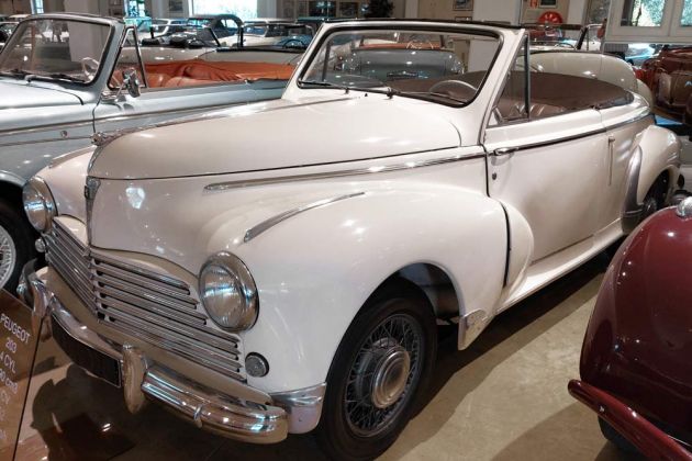 Peugeot 203 Cabriolet - Baujahr 1954 - Vierzylinder, 1290 ccm, 45 PS, 125 kmh Peugeot 203 Cabriolet - Baujahr 1954 - Vierzylinder, 1290 ccm, 45 PS, 125 kmh