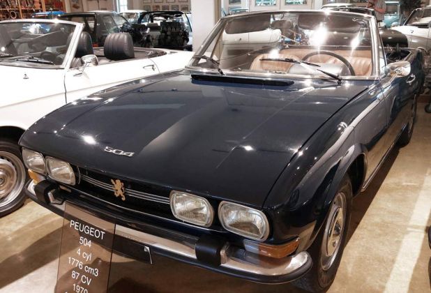 Peugeot 504 Cabriolet, Baujahr 1970 - Vierzylinder-Motor, 1.776 ccm, 87 PS, 156 kmh Peugeot 504 Cabriolet, Baujahr 1970 - Vierzylinder-Motor, 1.776 ccm, 87 PS, 156 kmh