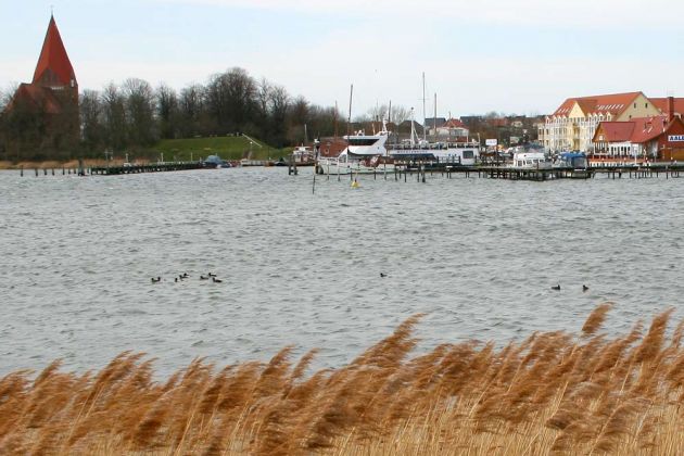 Die Ostseeinsel Poel bei Wismar - der Blick von Niendorf auf Kirchdorf 