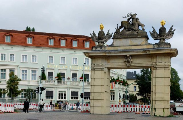 Potsdam - das Jägertor am Beginn der Jägerallee Potsdam - das Jägertor am Beginn der Jägerallee