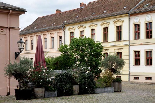 Potsdam - der Neue Markt gilt als einer der schönsten noch erhaltenen Barockplätze Europas Potsdam - der Neue Markt gilt als einer der schönsten noch erhaltenen Barockplätze Europas