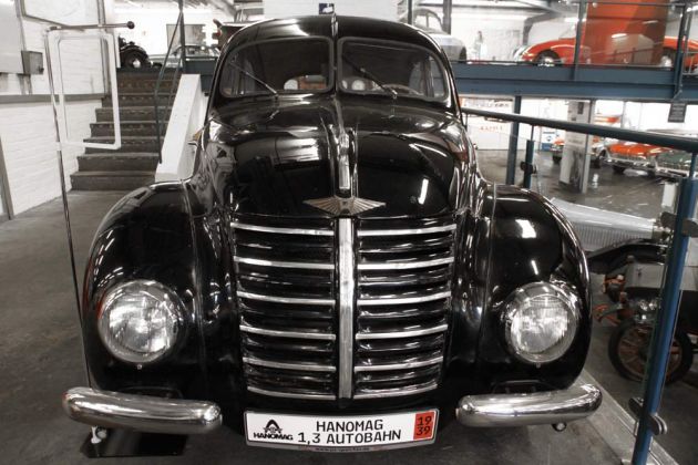 PS.SPEICHER in Einbeck, das PS.Depot Automobile - Hanomag 1,3 Liter 'Autobahn', Baujahr 1939 - Vierzylinder-OHV-Motor PS.SPEICHER in Einbeck, das PS.Depot Automobile - Hanomag 1,3 Liter 'Autobahn', Baujahr 1939 - Vierzylinder-OHV-Motor
