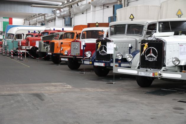 Das PS.Depot LKW+Bus des PS.Speichers Einbeck - eine Parade historischer Mercedes-Benz LKWs Das PS.Depot LKW+Bus des PS.Speichers Einbeck - eine Parade historischer Mercedes-Benz LKWs