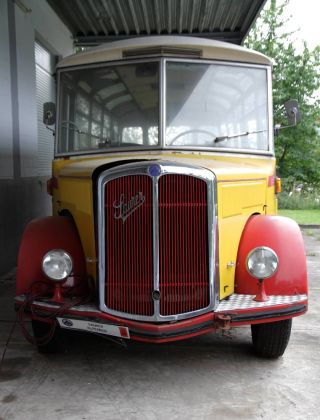Das PS.Depot LKW+Bus des PS.Speichers Einbeck - ein Saurer Alpenbus, Baujahr 1966 Das PS.Depot LKW+Bus des PS.Speichers Einbeck - ein Saurer Alpenbus, Baujahr 1966