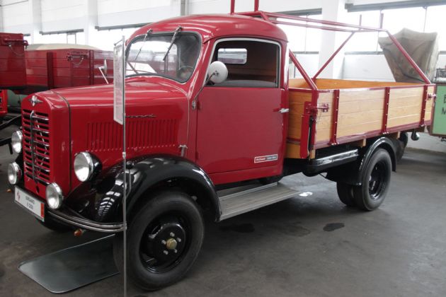 Das PS.Depot LKW+Bus des PS.Speichers Einbeck - Borgward B 1250, Baujahr 1950 - 1.498 cm, 48 PS, 83 kmh Das PS.Depot LKW+Bus des PS.Speichers Einbeck - Borgward B 1250, Baujahr 1950 - 1.498 cm, 48 PS, 83 kmh