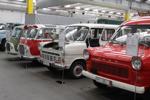 Das PS.Depot LKW+Bus des PS.Speichers Einbeck - Ford Transit Transporter und Kleinbusse verschiedener Jahrgänge Das PS.Depot LKW+Bus des PS.Speichers Einbeck - Ford Transit Transporter und Kleinbusse verschiedener Jahrgänge