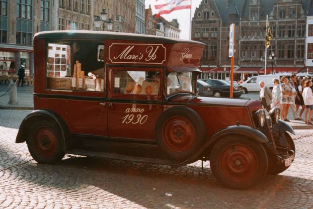 Renault KZ 4 der Baureihe Renault 10 CV, Baujahr 1929 - 2.121 ccm Vierzylinder-Motor Renault KZ 4 der Baureihe Renault 10 CV, Baujahr 1929 - 2.121 ccm Vierzylinder-Motor