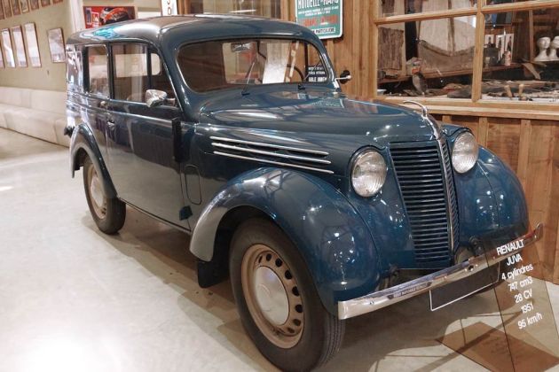 Renault Juva, Baujahr 1951 - 747 ccm Vierzylinder-Motor, 28 PS, 95 kmh Renault Juva, Baujahr 1951 - 747 ccm Vierzylinder-Motor, 28 PS, 95 kmh