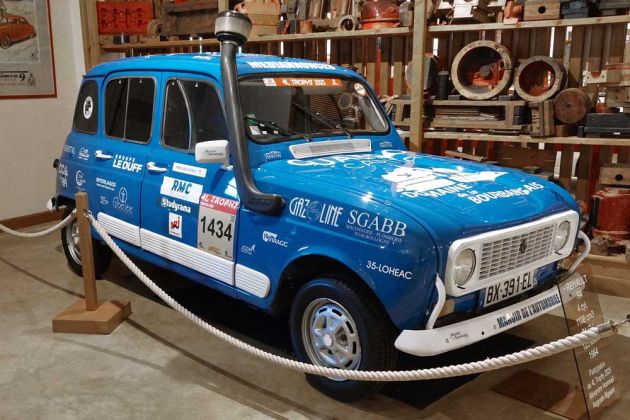 Ein Renault R 4, Baujahr 1984 - Teilnehmer-Fahrzeug der ‚4 L Trophy‘ 2025, einer jährlichen Wüstenrallye für Studierende Ein Renault R 4, Baujahr 1984 - Teilnehmer-Fahrzeug der ‚4 L Trophy‘ 2025, einer jährlichen Wüstenrallye für Studierende