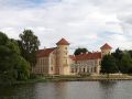 Das Wasserschloss Rheinsberg am Grienericksee - Rheinsberg in Brandenburg