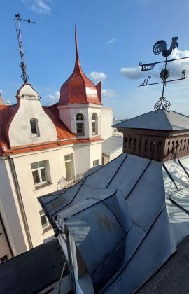 Riga in Lettland - über den Dächern der Altstadt, ein Blick von der Dachterrasse des Hotels Gutenbergs Riga in Lettland - über den Dächern der Altstadt, ein Blick von der Dachterrasse des Hotels Gutenbergs