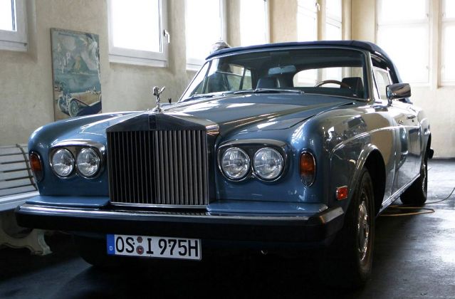 Rolls Royce Corniche Convertible - V 8 Motor, 6.681 ccm, 201 PS - Automuseum Melle Rolls Royce Corniche Convertible - V 8 Motor, 6.681 ccm, 201 PS - Automuseum Melle