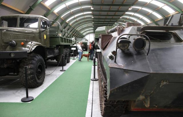 Ostseeinsel Rügen - gepanzerte Fahrzeuge im NVA-Museum in Prora Ostseeinsel Rügen - gepanzerte Fahrzeuge im NVA-Museum in Prora