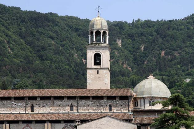 Saló, Lago di Garda - der Dom 'Duomo di Santa Maria Annunziata' Saló, Lago di Garda - der Dom 'Duomo di Santa Maria Annunziata'