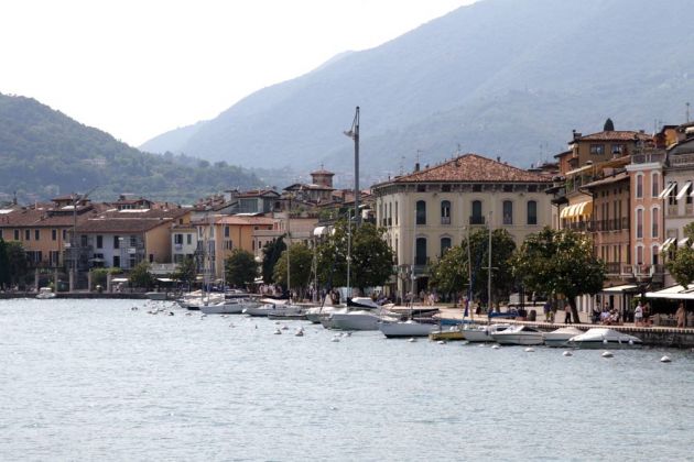 Salò am Gardasee - das Panorama der Stadt Salò Salò am Gardasee - das Panorama der Stadt Salò