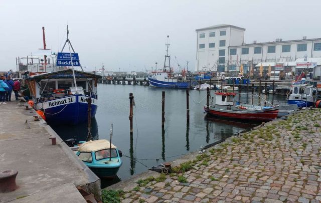Hafenstadt Sassnitz - der Stadthafen, Impressionen im Fischereihafen Hafenstadt Sassnitz - der Stadthafen, Impressionen im Fischereihafen