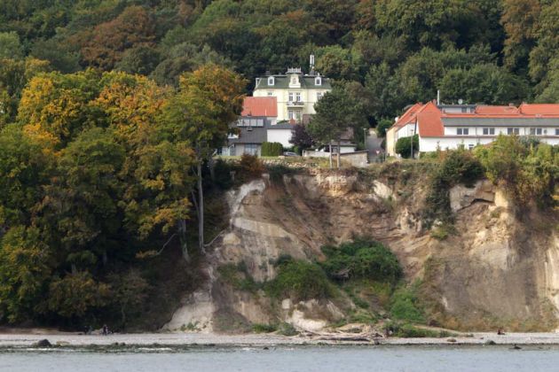 Hafenstadt Sassnitz - das Steilufer im Stadtteil Wedding mit der Pension Villa Sophia Hafenstadt Sassnitz - das Steilufer im Stadtteil Wedding mit der Pension Villa Sophia